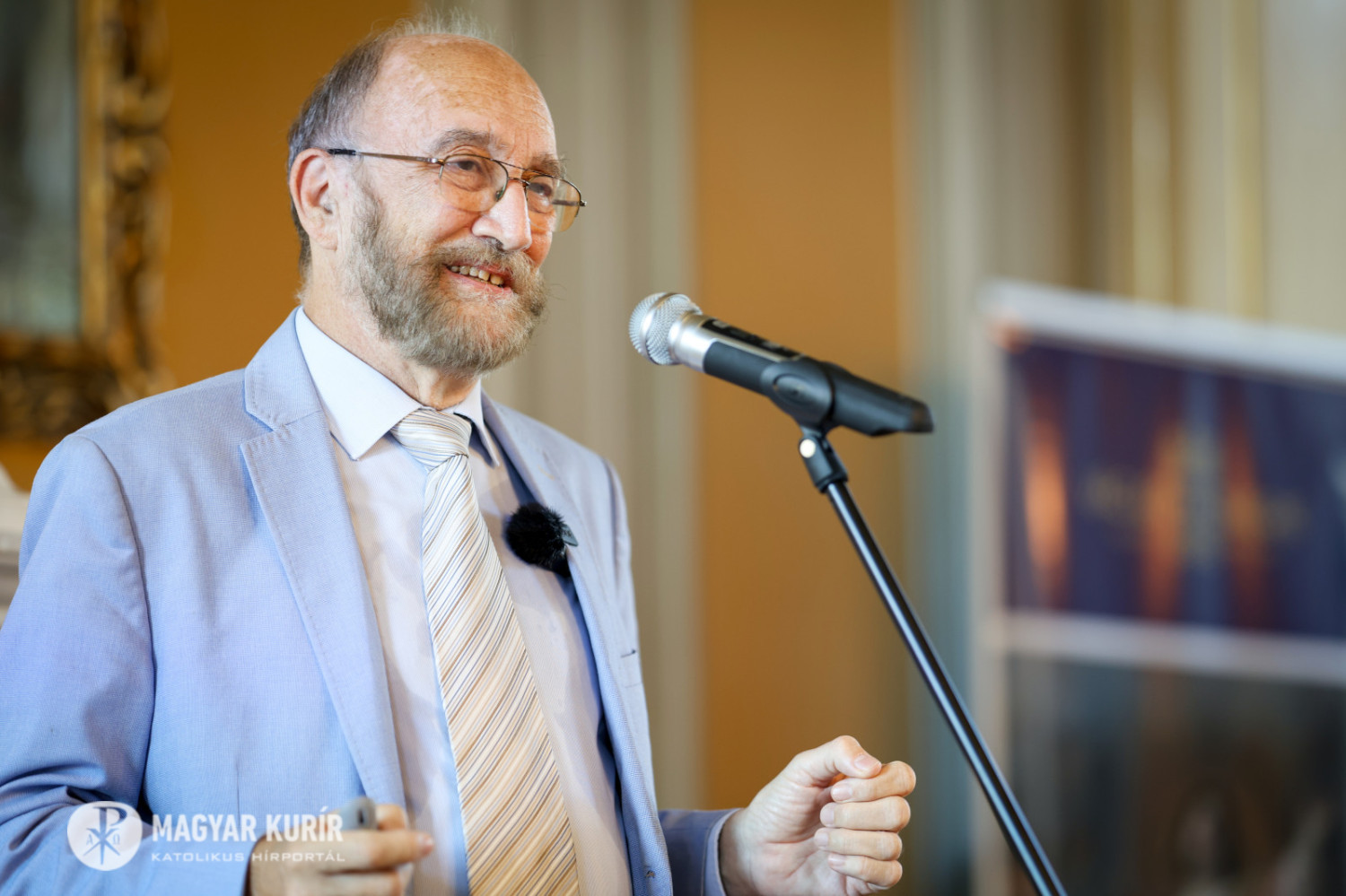 Vendégünk Prószéky Gábor, a Nyelvtudományi Kutatóközpont főigazgatója ...