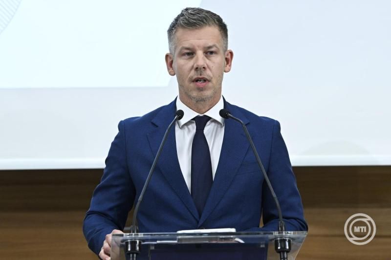 Magyar Péter: államfőválasztás kedden 14 órakor