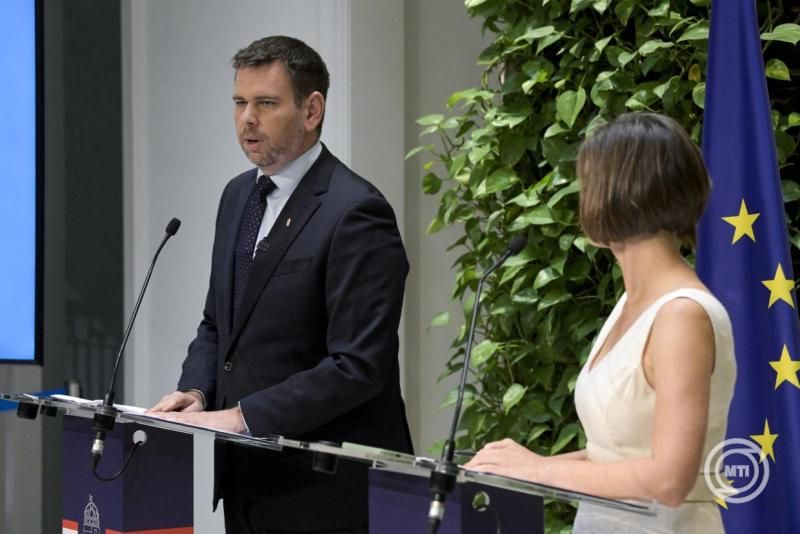 Vitézy Dávid kormányszóvivői tájékoztatón