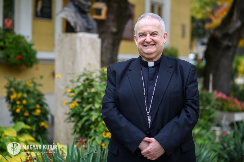 Pintér Gábor érsek új megbízást kapott: a Tongai Királyság apostoli nunciusává nevezte ki a pápa