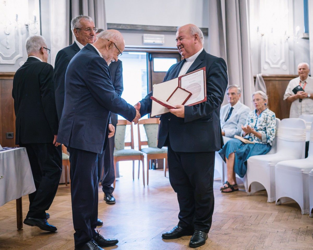Écsy Gábor kapta a Szent István-díjat