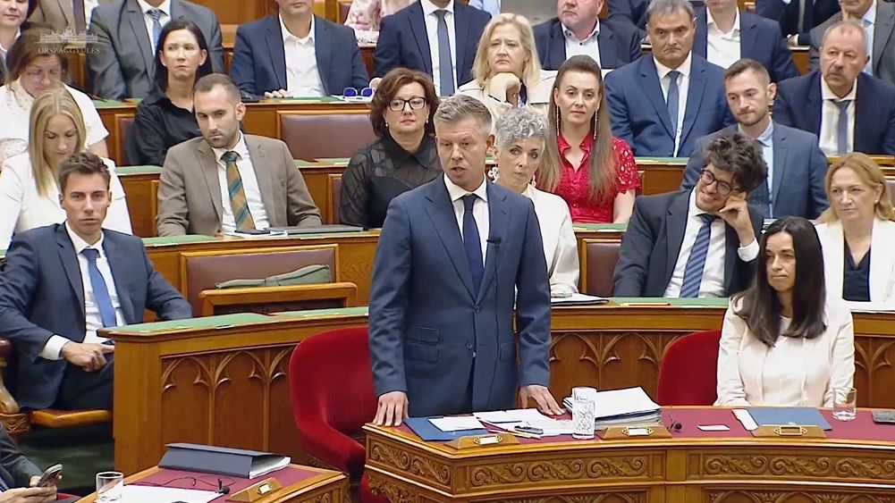 Megválaszthatja a parlament a Független Közmédia Testület tagjait és elnökét