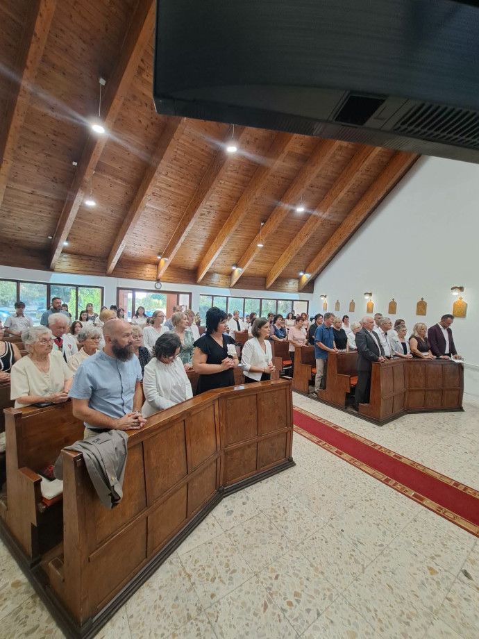 Jubileumi tanévnyitó a százéves tenki Szent Imre Katolikus Általános Iskolában