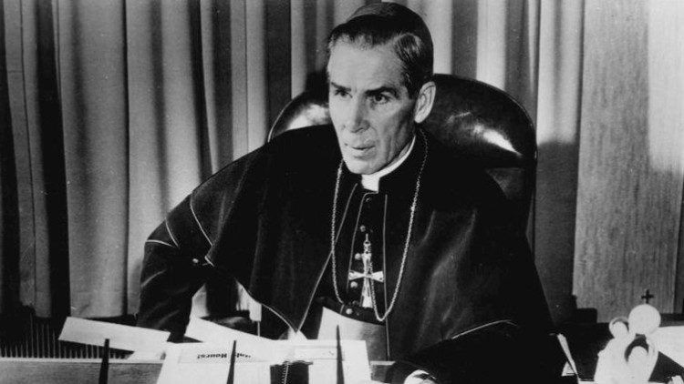 Boldoggá avatták Fulton Sheen érseket
