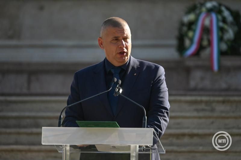 Ruszin-Szendi Romulusz: az aradi hősök nem veszítették el a tartásukat