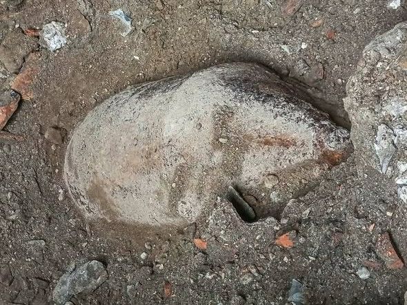 Százkilós világháborús bombát találtak Budapest belvárosában