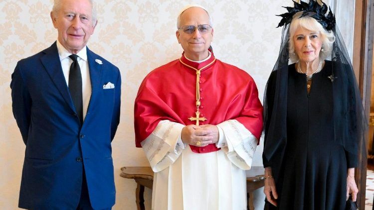 A windsori Szent György királyi kápolna pápai confrater címével tüntették ki Leó pápát